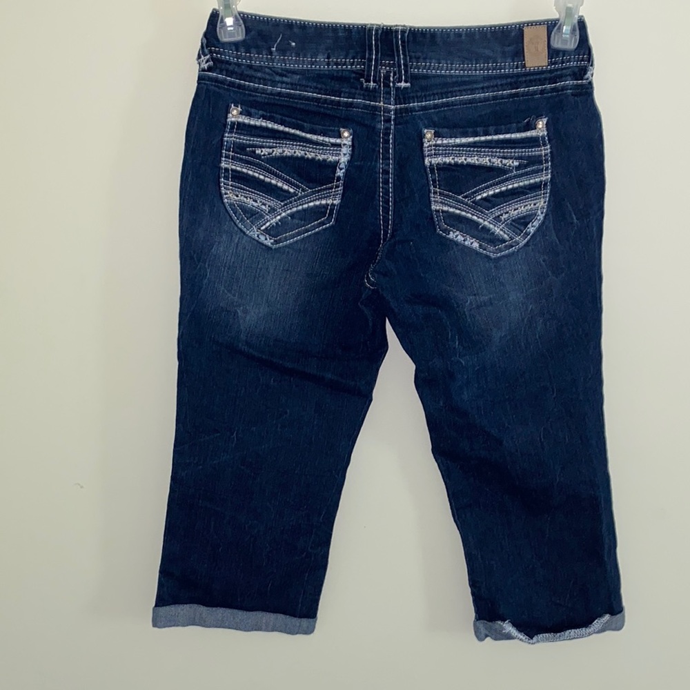 Capris - Picture 3 of 5